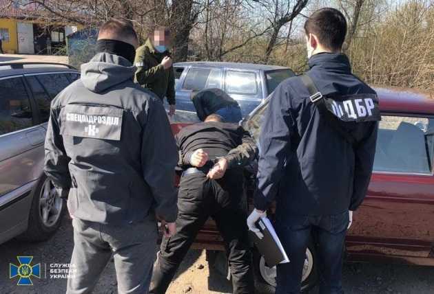 СБУ впіймала на хабарі одного із керівників райвідділу поліції Житомирщини