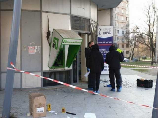 Ночью в Харькове взорвали банкомат