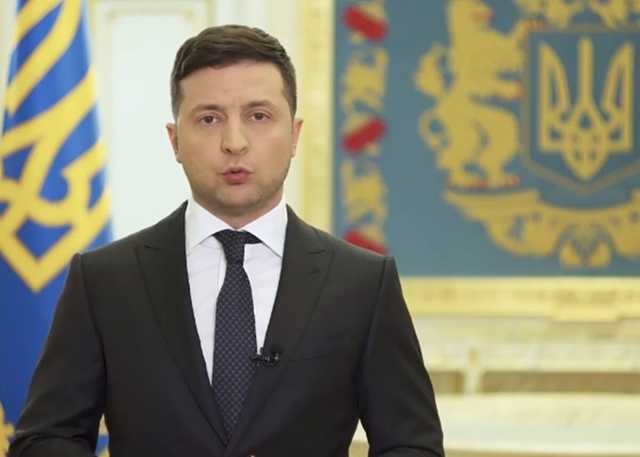 Президент Украины анонсировал сокращение зарплат всех госслужащих