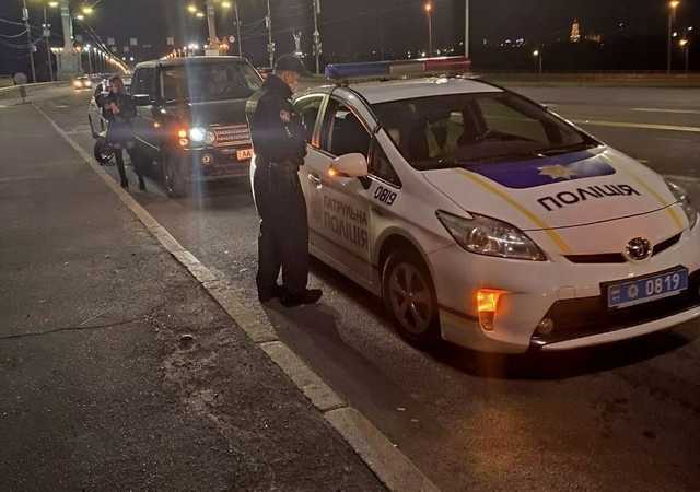 У Києві обстріляли автомобіль – поліція розпочала погоню