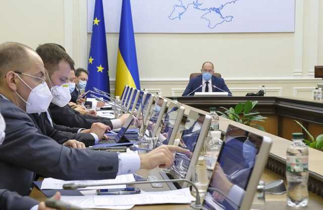 Культуру по-прежнему режут. Мягче, но так же нерационально