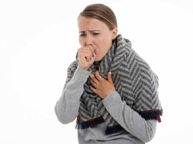 Медики рассказали, чем отличается «коронавирусный» кашель