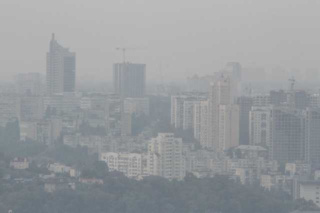 В Минздраве объяснили, как украинцам спастись от грязного воздуха после пожаров возле ЧАЭС