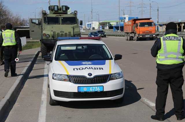 На вьездах в Киев завтра установят блокпосты: появилась карта