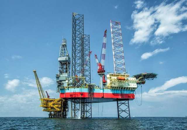 Катар вслед за Саудовской Аравией предложил двузначные скидки на нефть