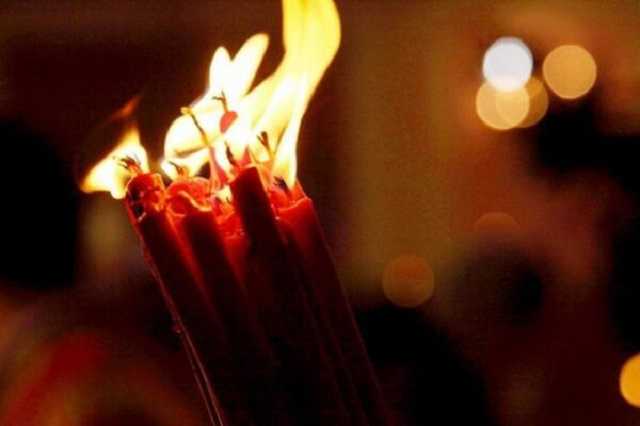 Благодатный огонь сошел в Иерусалиме