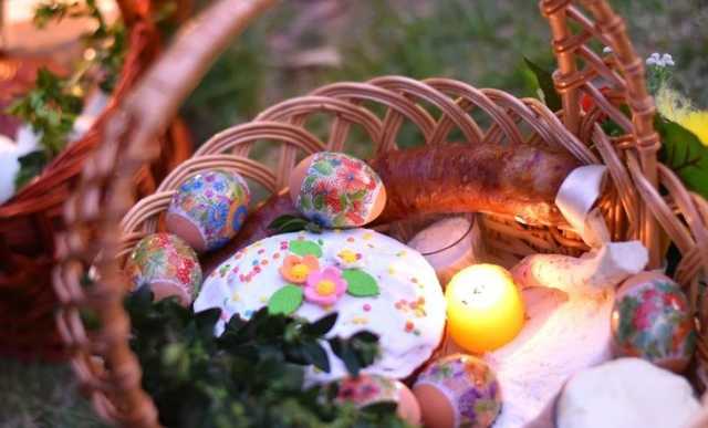 Ринулись толпами в церкви: украинцы массово нарушили карантин в преддверии Пасхи