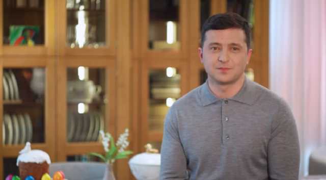 Зеленский поздравил украинцев со Светлым Христовым Воскресением