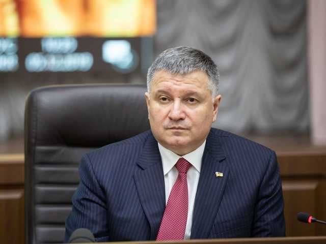 “За три-чотири дні подолаємо”, – Аваков про житомирські пожежі