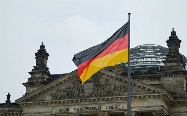  ,      ,    COVID-19