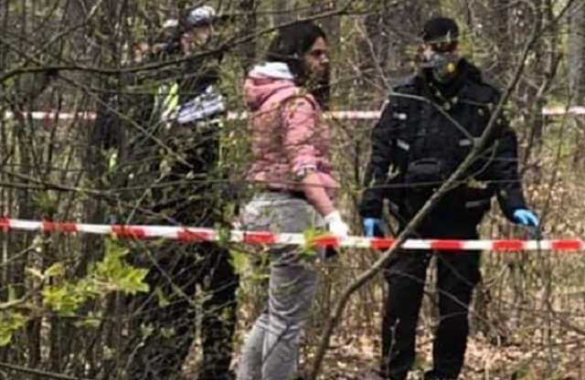 Закопали в пакеті: у Києві знайшли труп