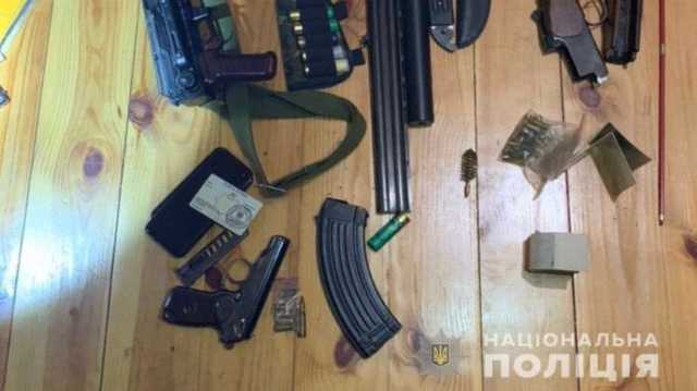 Под Киевом селянин открыл огонь по отдыхающим на берегу озера