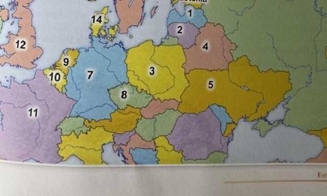 В Естонії в шкільному підручнику Крим визначено “російський”