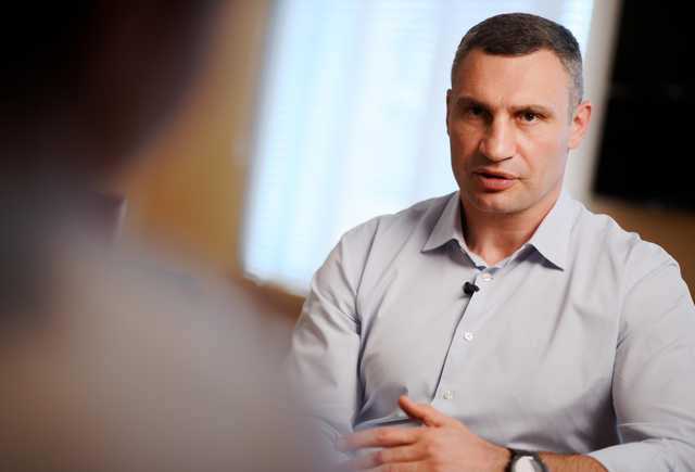 На великодніх вихідних до Києва не пустили майже 60 осіб з температурою