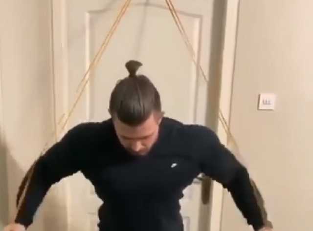 Видео спортивных провалов на карантине собрало миллион просмотров в Facebook