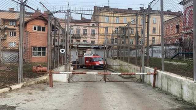 После бунта заключенных в Черновцах всех новых арестантов СИЗО помещают на карантин