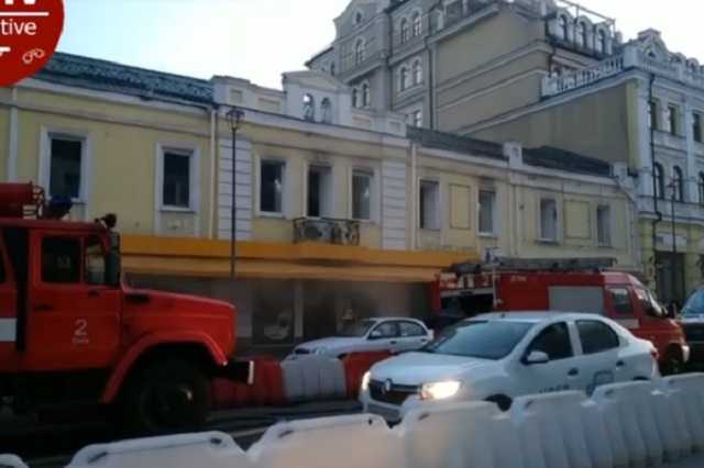 В центре Киева вспыхнул пожар в популярном ресторане