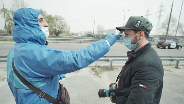 Украина выйдет из карантина к середине лета, но грянет еще одна волна — эпидемиолог