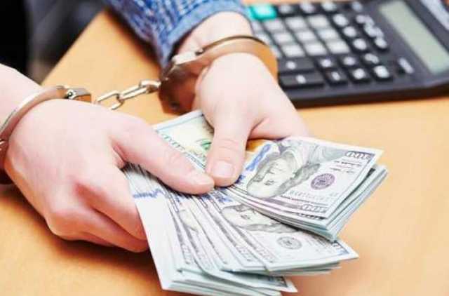 В Ровно чиновник горсовета попался на взятке в 67,5 тыс. гривен