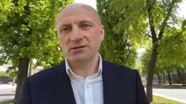 Відкладемо емоції у бік. Мер Черкас хоче заробляти і красти