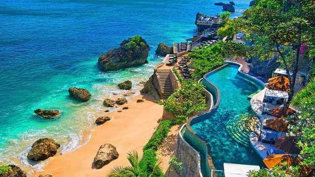 Загадочная смерть украинцев на Бали: появились подробности о COVID-19