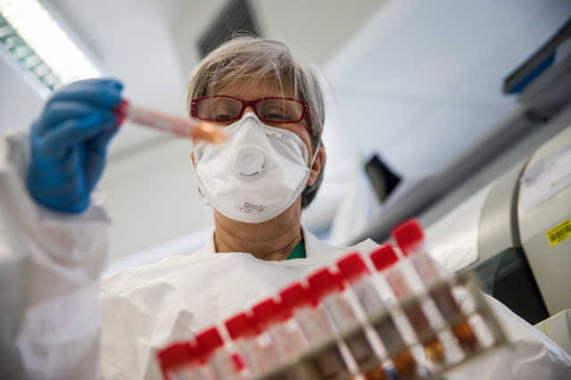 Ученые выяснили, как ремдесивир влияет на коронавирус