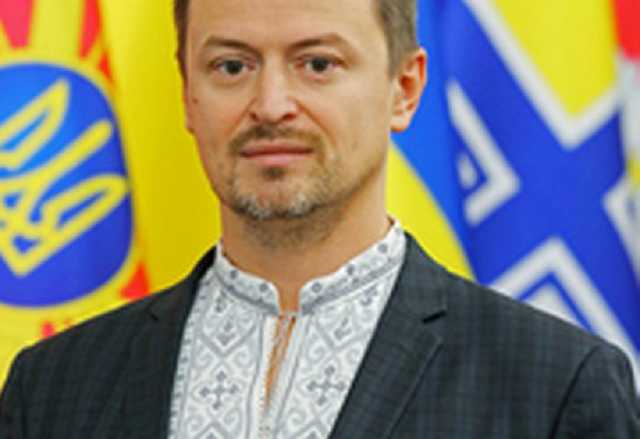 Бывший замминистра обороны ездит на Tesla и вкладывается в криптовалюту