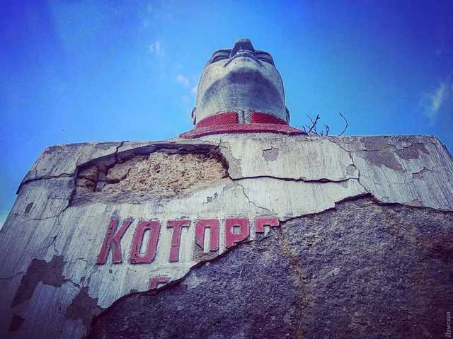 В Одесской области демонтировали памятник Котовскому