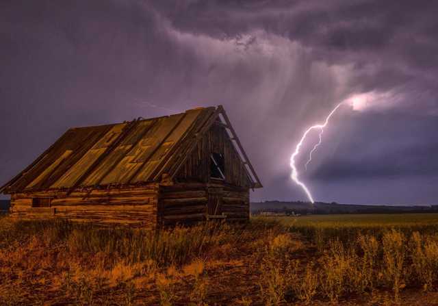 У Миколаївській області блискавка вбила підлітка