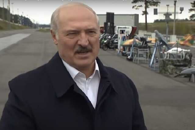 Лукашенко дал советы по сексу во время пандемии