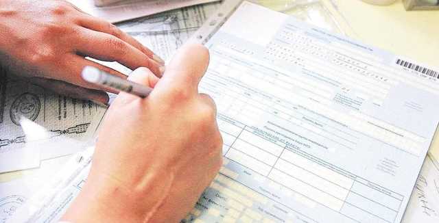 Минздрав разрешил оформлять больничные по телефону: кто сможет получить