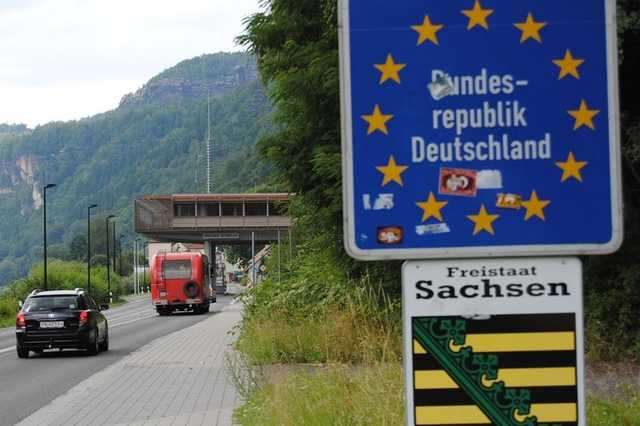 Кордон між Австрією та Німеччиною відкриється 15 червня