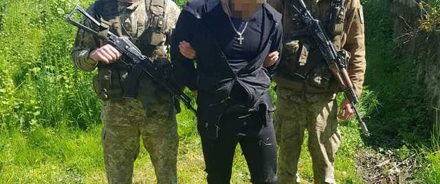 На Закарпатье пограничники со стрельбой задержали табачных контрабандистов