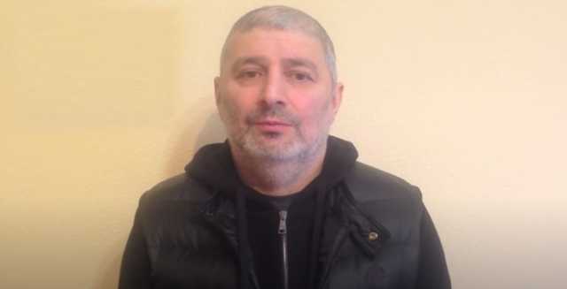 Під Києвом поліція влаштувала "шмон" у маєтку "злодія в законі" "Хмєло"