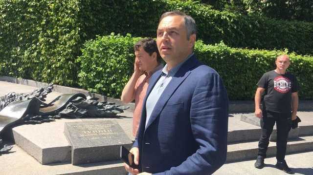 Портнов прокомментировал слухи о создании своей партии