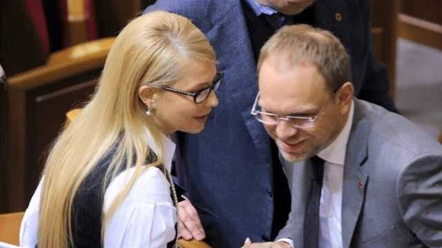 НАПК проверяет Юлию Тимошенко и Сергея Власенко