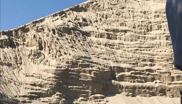 Гендиректора столичного предприятия подозревают в незаконной добыче 570 тысяч тонн песка