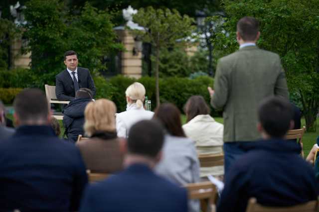Зеленский впервые заявил, что на Донбассе воюют российские военные