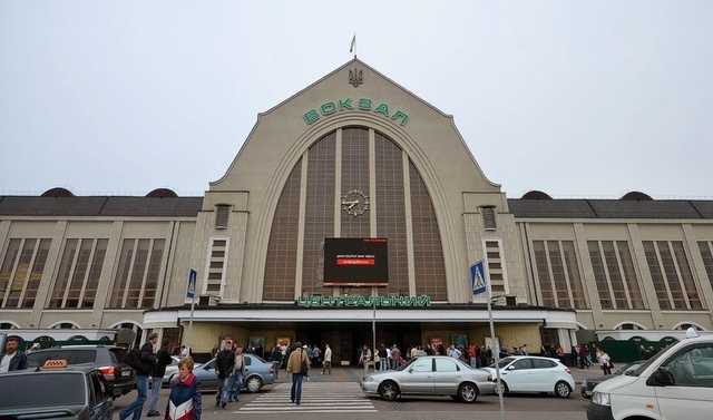 На киевском вокзале установят новые эскалаторы стоимостью 10 млн