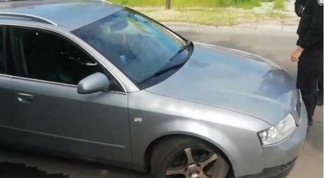 В Днепре толпа из 20 человек напала на сотрудников полиции