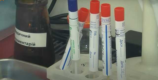 Больницы первой и второй волны Черновицкой области переполнены больными COVID-19