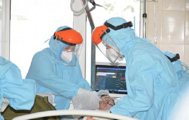 Washington Post: Українцям доводиться боятися коронавірусу й війни одночасно