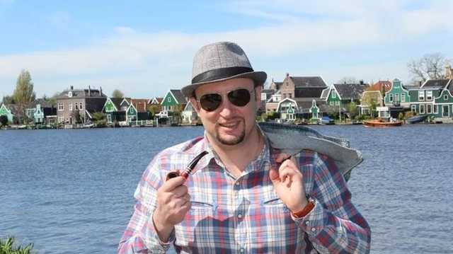 Экс-судья из Харькова пишет Конституцию “Федеративной Республики Русь”