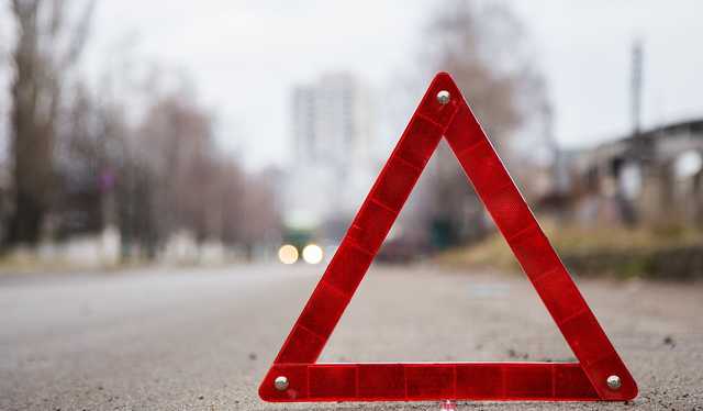 На дороге Киев-Чоп грузовик протаранил микроавтобус с пассажирами