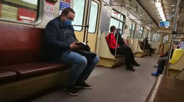 Головний санлікар розповів, за яких умов метро можуть знову закрити