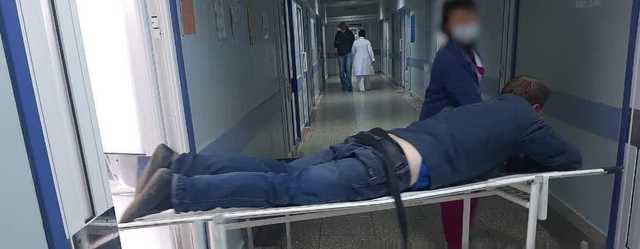 В Харькове наркоторговец едва не задавил полицейского и получил пулю в ягодицу