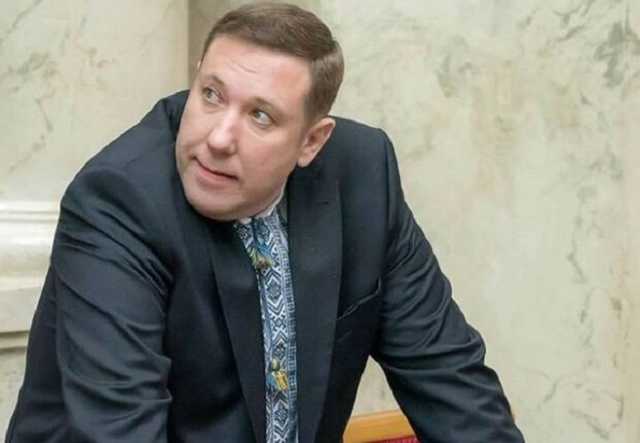 Суд отпустил экс-нардепа и соратника Порошенко Руслана Сольвара под личное обязательство