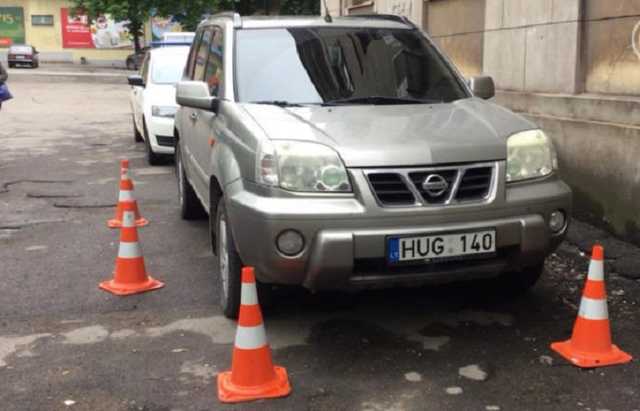 В Мариуполе прошли облавы на "евробляхеров"