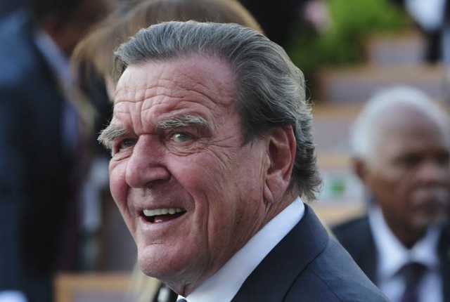 Шредер остаточно деградував – дипломат