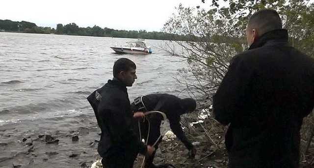 В Киеве двое парней утопили одинокого рыбака, чтобы угнать и продать его авто